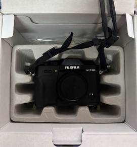 Fuji X-T30 Mark II Black + 35mm F2 Lens Kit