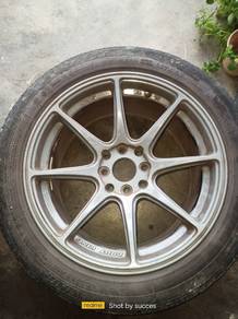 sportrim kereta 8 lubang