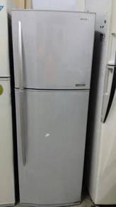 Toshiba Peti Ais Refrigerator Sejuk Fridge 2 Pintu