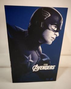 Hot Toys MMS174 – The Avengers Captain America