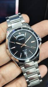 Casio jam besi quartz 