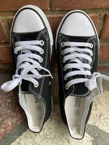 shoes casual wear