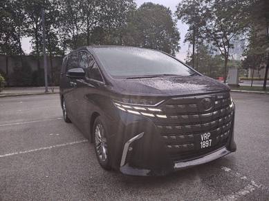Toyota Alphard Z in Old Klang Road, KUL