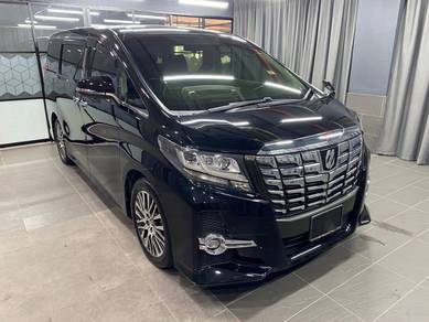 Toyota Alphard in Petaling Jaya, SGR