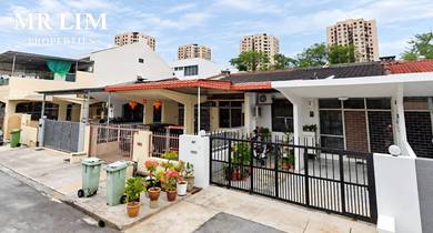 1-storey Terraced House For Sale in Jelutong,PNG