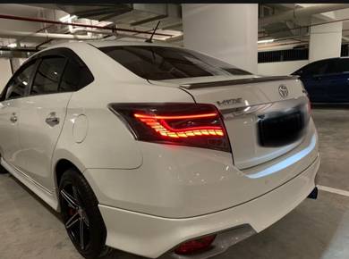 Vios Dragon Tail Lamp Full Smoke