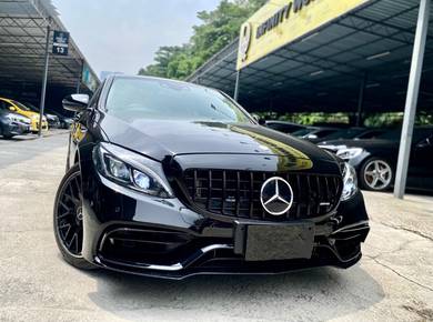 Mercedes Benz C200 AMG 200 AVANTGARDE AMG LINE in Salak Selatan, KUL