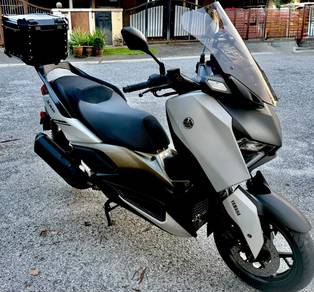 Yamaha XMAX