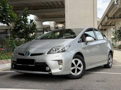 Toyota Prius LUXURY (HYBRID) in Cheras, KUL