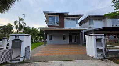 Semi-Detached House For Sale in Ambang Botanic,SGR