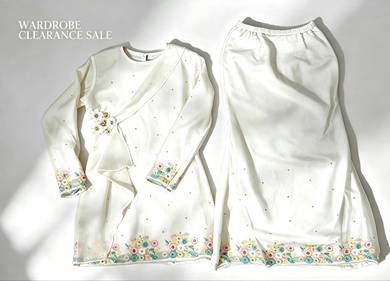 Second hand baju raya