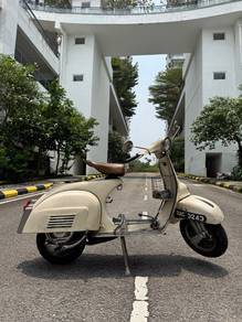 Vespa Super 150