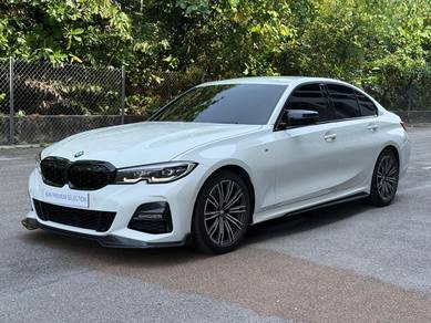 BMW 330i 30i in Perai, PNG