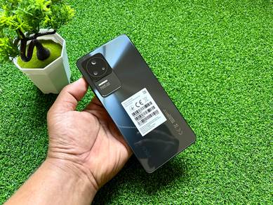 poco f4 5G 12GB RAM 128GB storage black