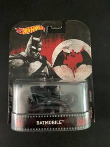 Hot Wheels Retro Batman Versus Superman Batmobile