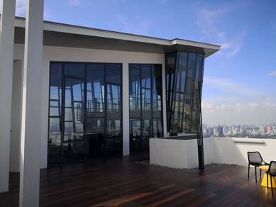 Condominium For Rent in The Hamilton