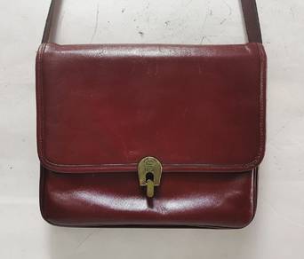 70s Vintage Etienne Aigner Handbag / Accordian Lea