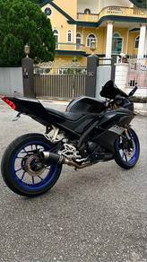 Yamaha R15