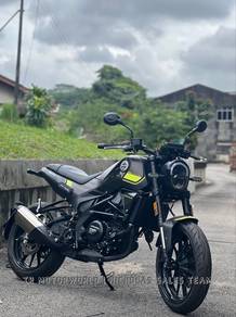 Benelli Leoncino 250
