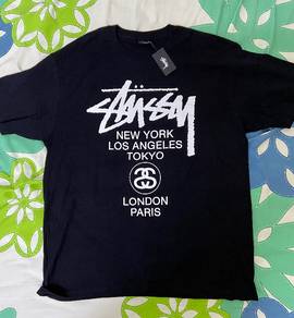 Stussy signature classic world tour tee shirt - L