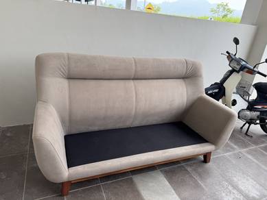 2 Seater and 3 Seater Sofa untuk dijual