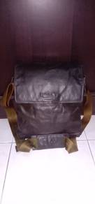 Bally Sling Bag Terpadu