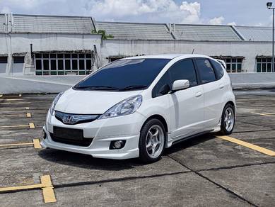 Honda Jazz Hybrid (HYBRID) in Puchong, SGR