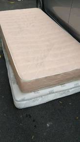 tilam single elok