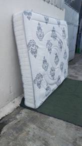 Y65A Tilam King Spring Mattress 12"