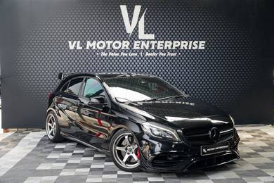 Mercedes Benz A250 250 SPORTS (CBU) in Desa Petaling, KUL