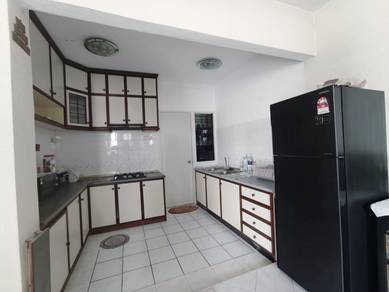 Condominium For Rent in Marina Bay Condominium