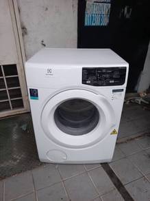 Electrolux air vented dryer pengering baju 7.0.kgs