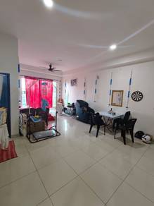 Condominium For Sale in D'Carlton Seaview Residences