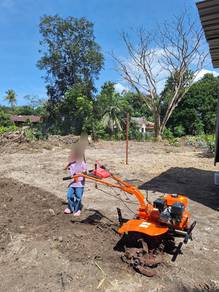 Mesin bajak, gembur, buat batas.