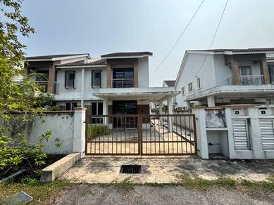 Semi-Detached House For Rent in Puncak Alam,SGR