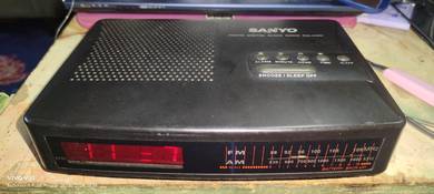 sanyo am/pm digital clock radio RM-5080