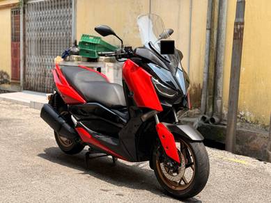 Yamaha XMAX