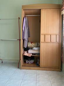 Almari baju