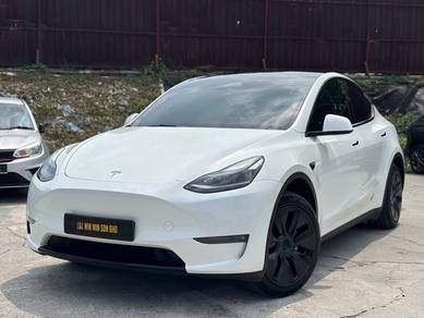 Tesla Model Y LONG RANGE in Salak Selatan, KUL