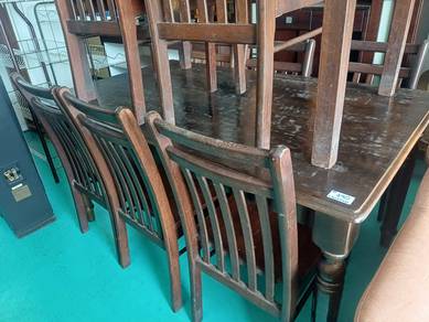 Meja Makan 6 Kerusi Kayu