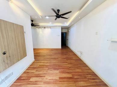 Apartment For Sale in Vista Pinggiran