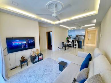 Condominium For Sale in Platinum Hill PV 6