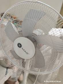 MAG brand stand fan , kipas berdiri , boleh pakai 