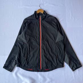Black Nike Windbreaker(L)