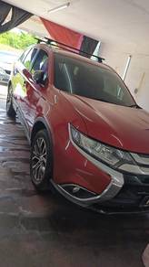 Mitsubishi Outlander 2.0 4WD in Putrajaya, PJY