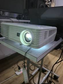 Projector NEC NP100