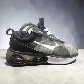 nike air max sneakers
