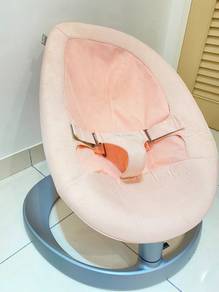 Nuna Baby Swing