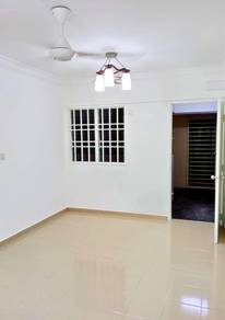 Apartment For Sale in Desa Pinang 1