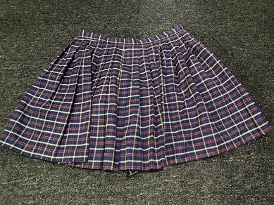 Pleated Short Skirt with Inner Pants